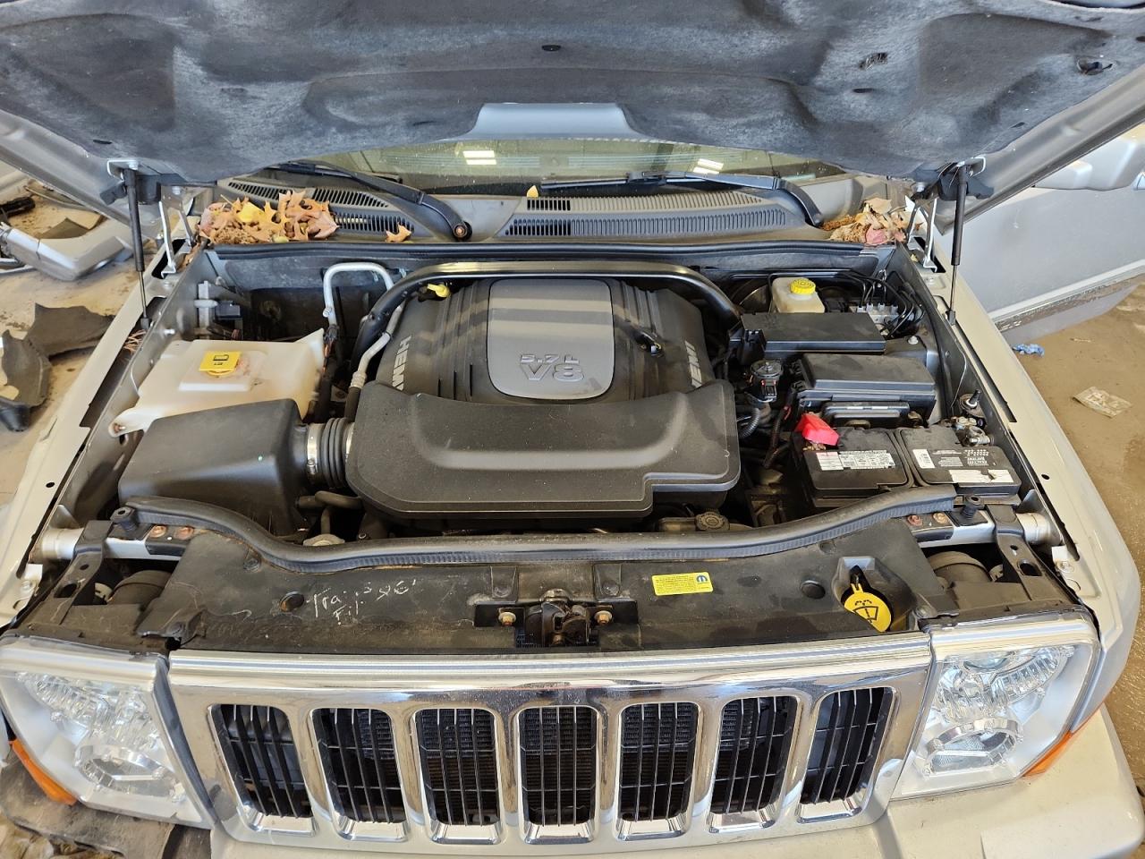 2010 Jeep Commander Limited VIN: 1J4RG5GT9AC121863 Lot: 92631175