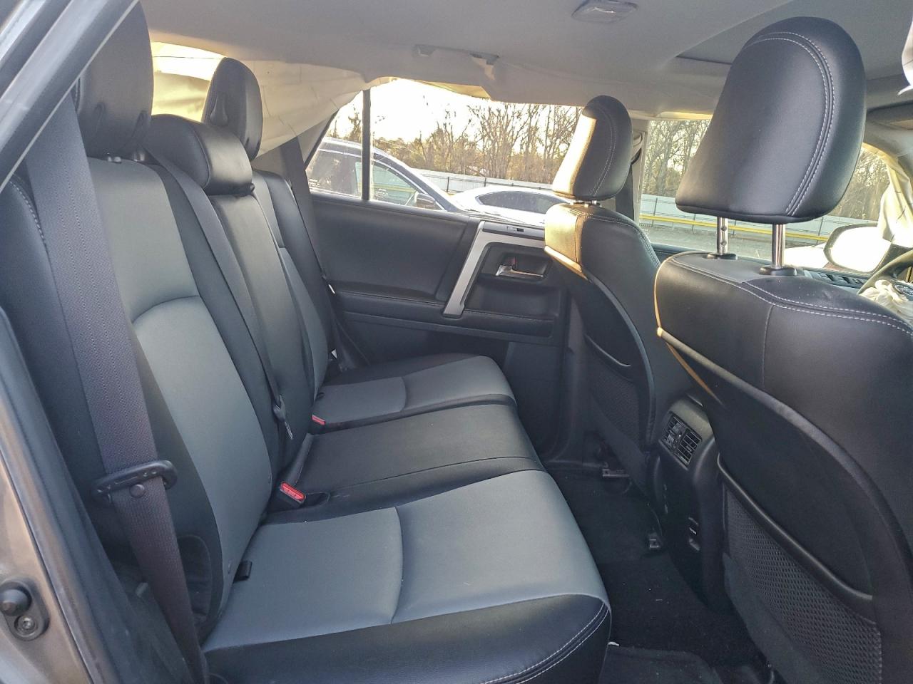 2015 Toyota 4Runner Sr5 VIN: JTEZU5JRXF5095292 Lot: 94360425