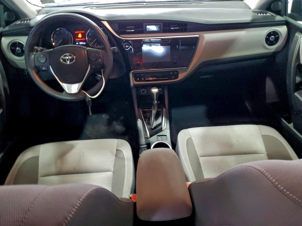 2019 Toyota Corolla L VIN: 2T1BURHE3KC182898 Lot: 94107505