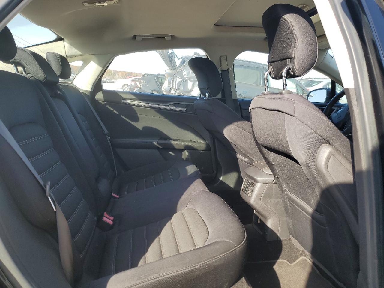 2014 Ford Fusion Se VIN: 1FA6P0HD9E5373812 Lot: 92293575