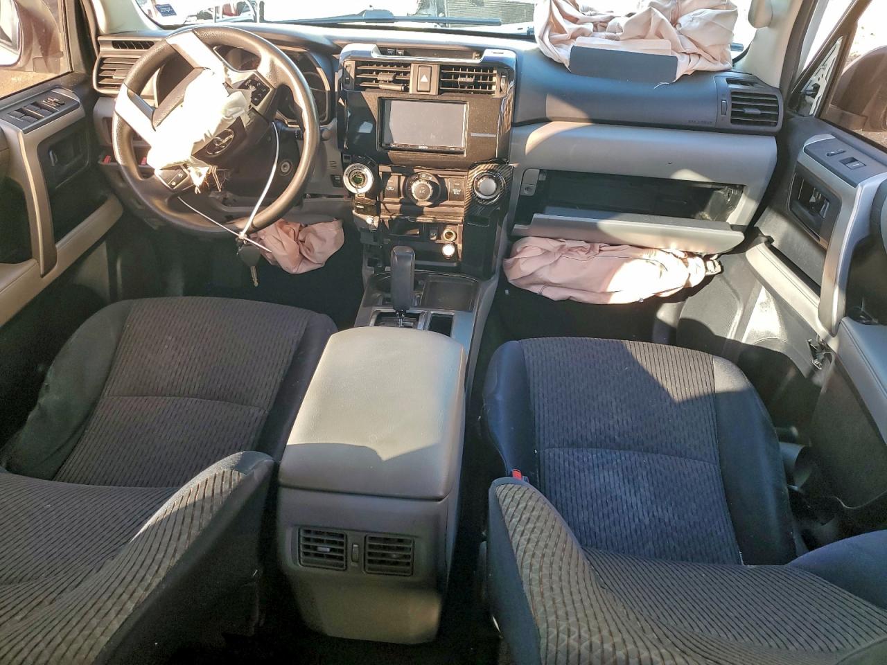 2010 Toyota 4Runner Sr5 VIN: JTEZU5JR1A5006928 Lot: 94197725