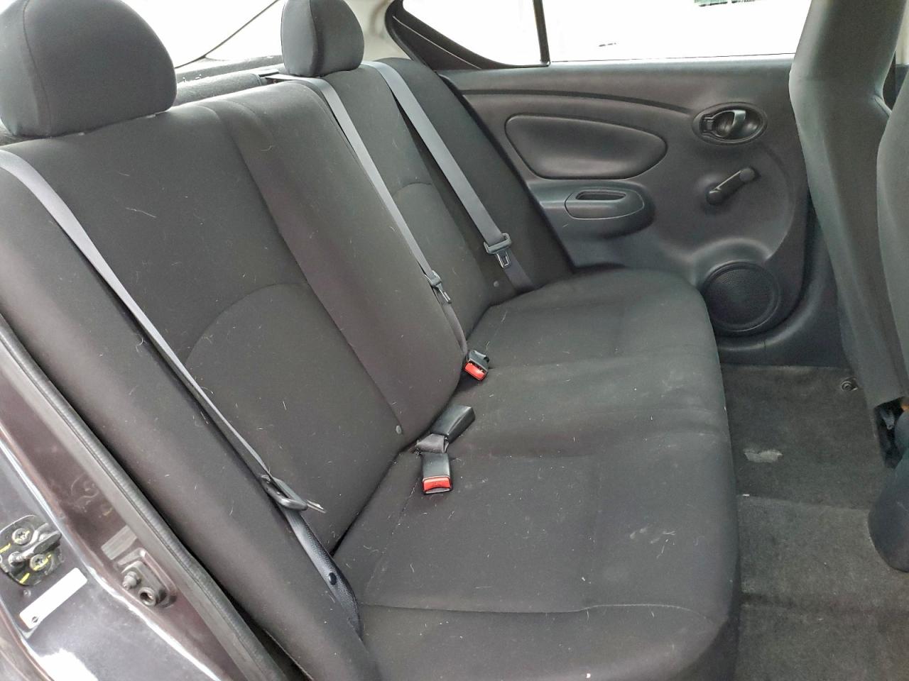 2015 Nissan Versa S VIN: 3N1CN7AP0FL804400 Lot: 93225835