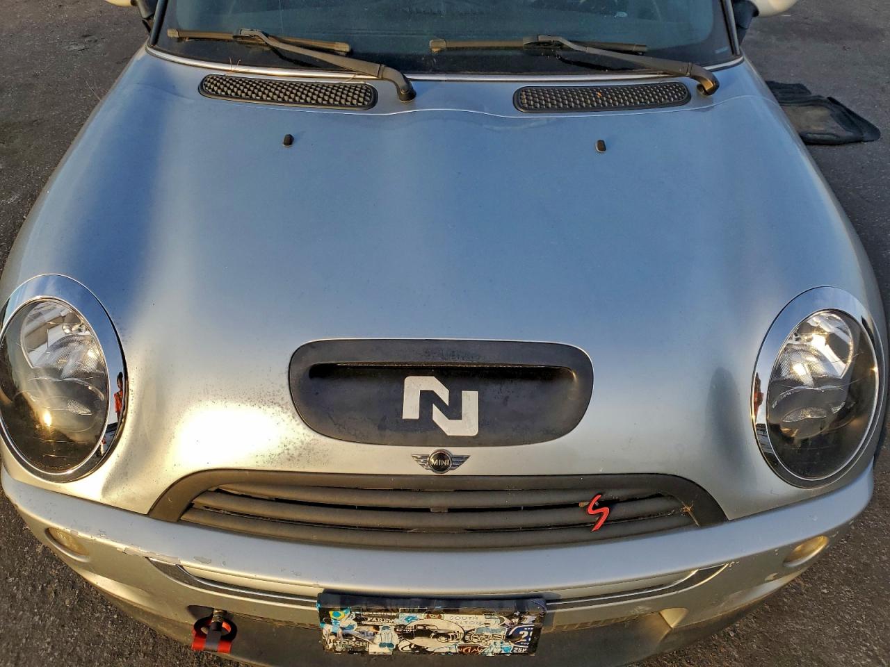 2005 Mini Cooper S VIN: WMWRH33425TF80826 Lot: 94473435