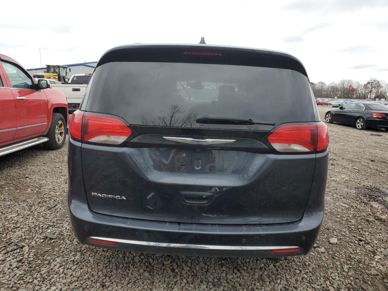 2020 Chrysler Pacifica Touring L VIN: 2C4RC1BGXLR129520 Lot: 93171885
