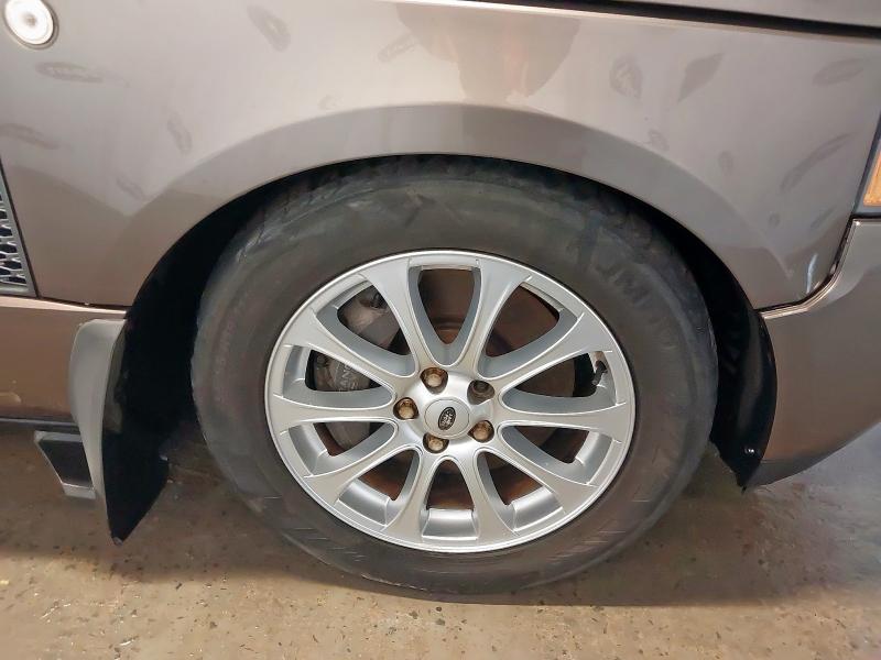 2011 LAND ROVER RANGE ROVER 4.4 TDV8 VOGUE 4DR AUTO