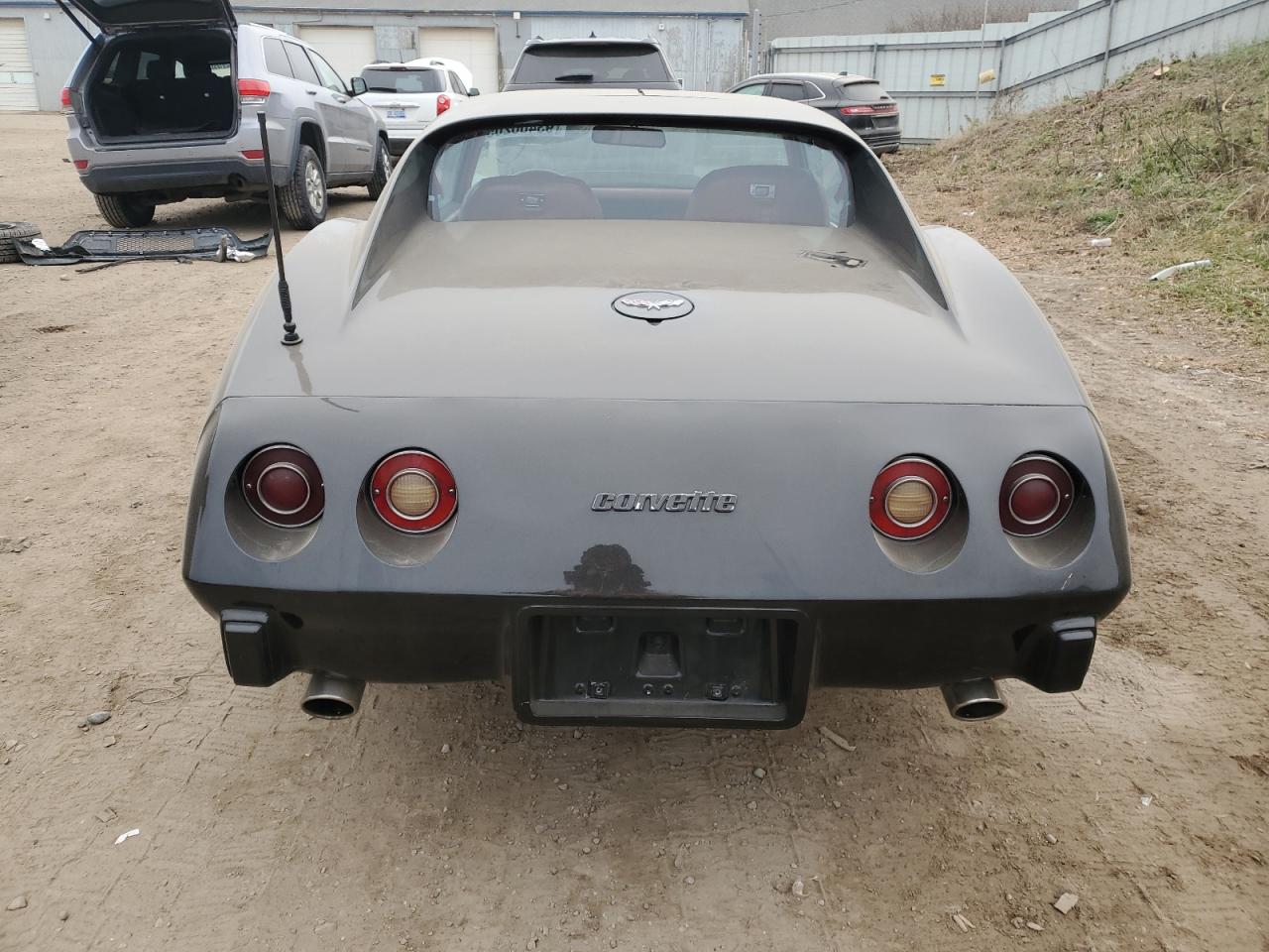 1977 Chevrolet Corvette VIN: 1Z37L7S412899 Lot: 93406205