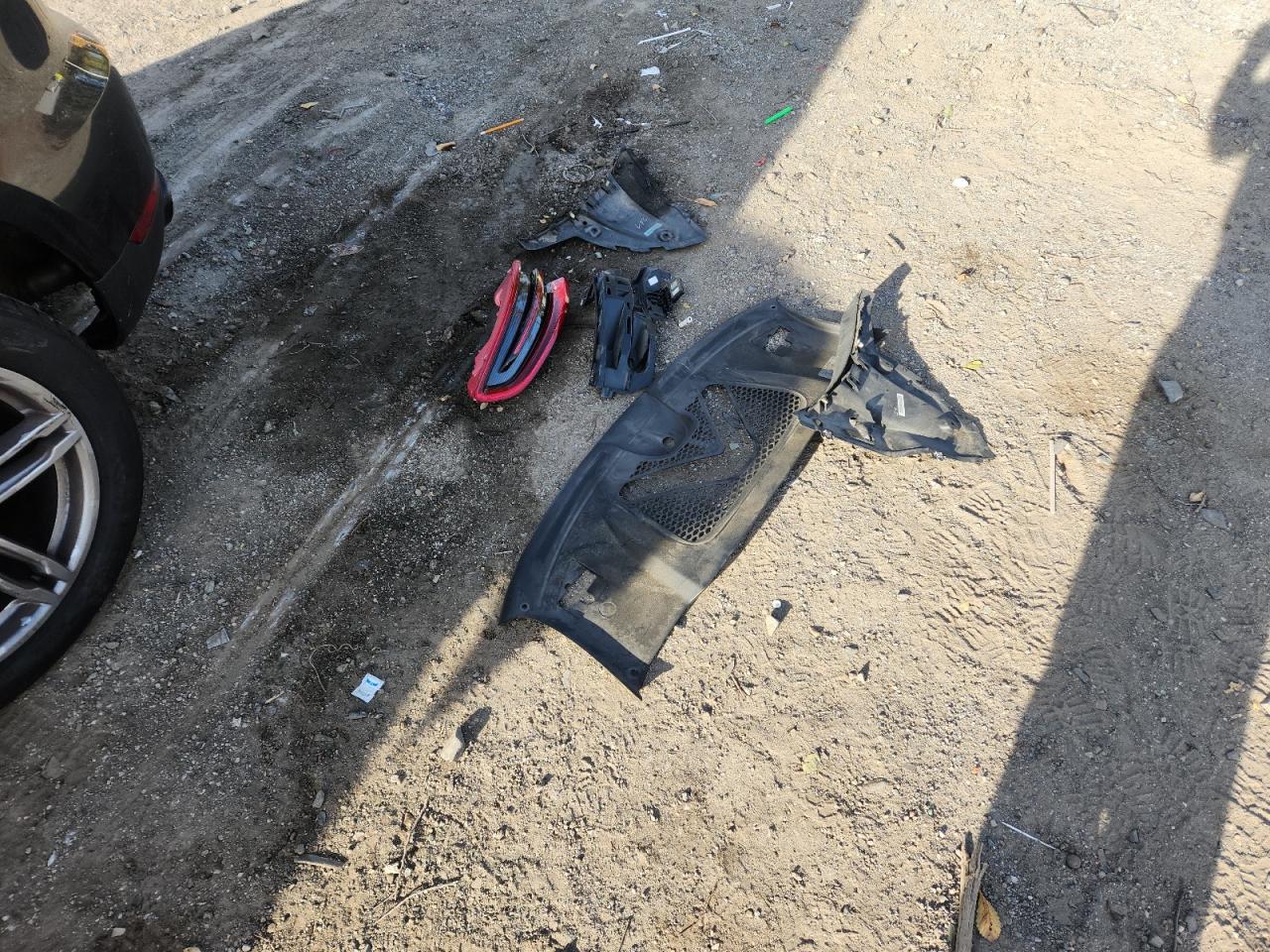 2018 Porsche Macan S VIN: WP1AB2A51JLB37032 Lot: 91819835