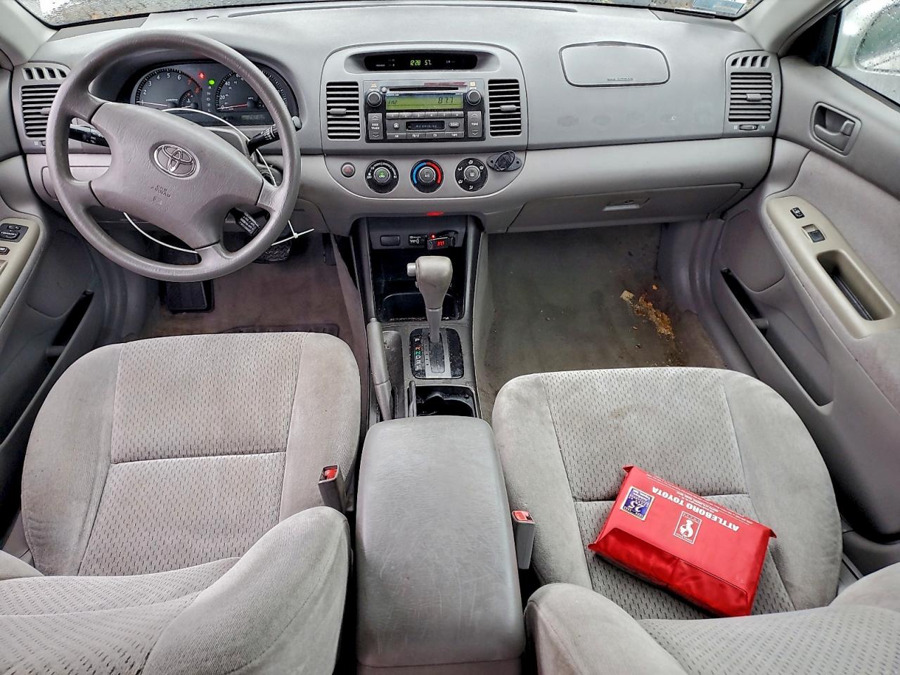 2003 Toyota Camry Le VIN: 4T1BE32K13U211081 Lot: 94564505