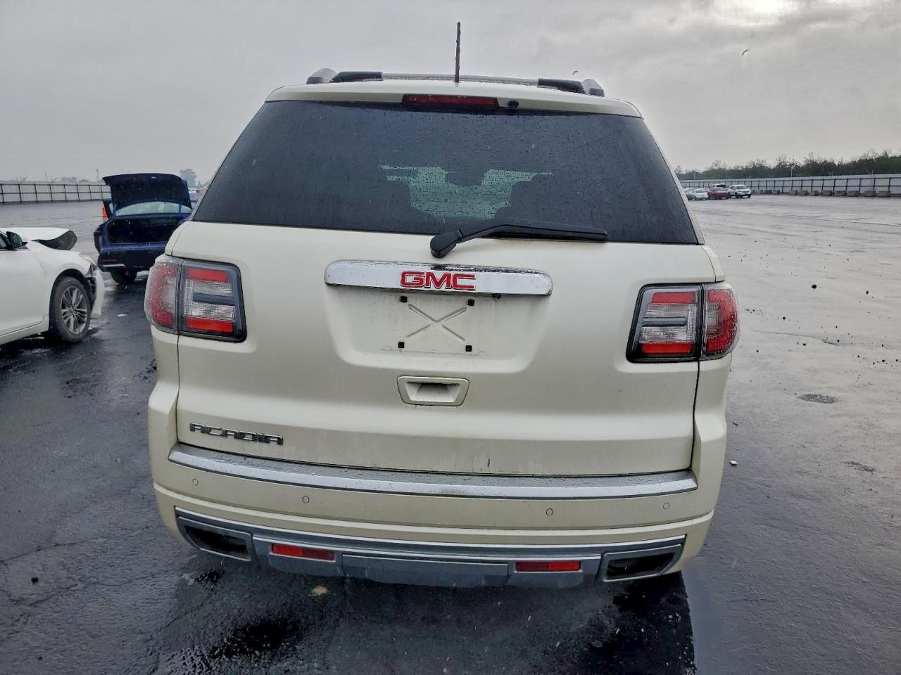 2014 GMC Acadia Denali VIN: 1GKKRTKD8EJ283561 Lot: 93925645