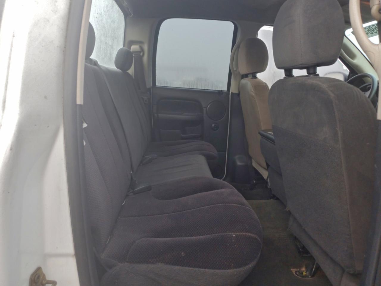 2004 Dodge Ram 1500 St VIN: 1D7HA18D04S581724 Lot: 93059645