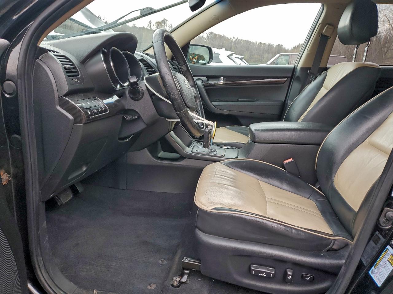 2011 Kia Sorento Ex VIN: 5XYKUDA25BG066187 Lot: 93877225