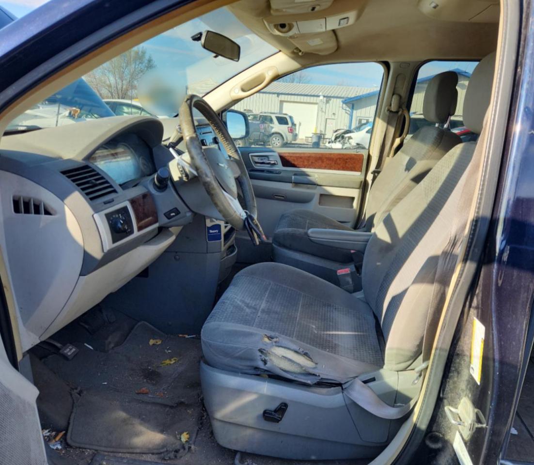 2010 Chrysler Town & Country Touring VIN: 2A4RR5D13AR387092 Lot: 91313405