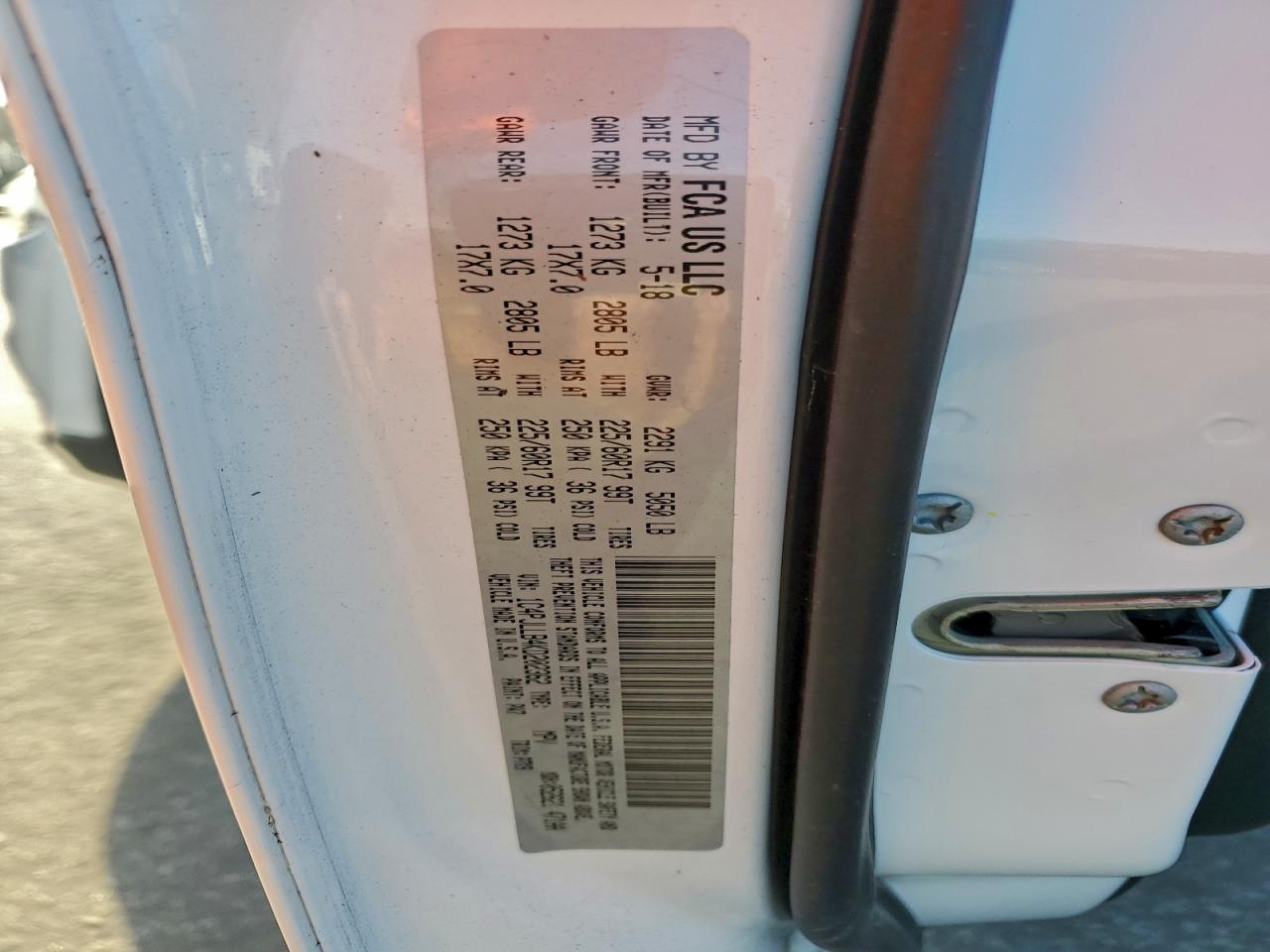 2019 Jeep Cherokee Latitude Plus VIN: 1C4PJLLB4KD202362 Lot: 94079925