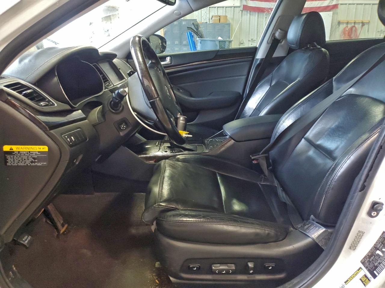 2014 Kia Cadenza Premium VIN: KNALN4D71E5165561 Lot: 92681065