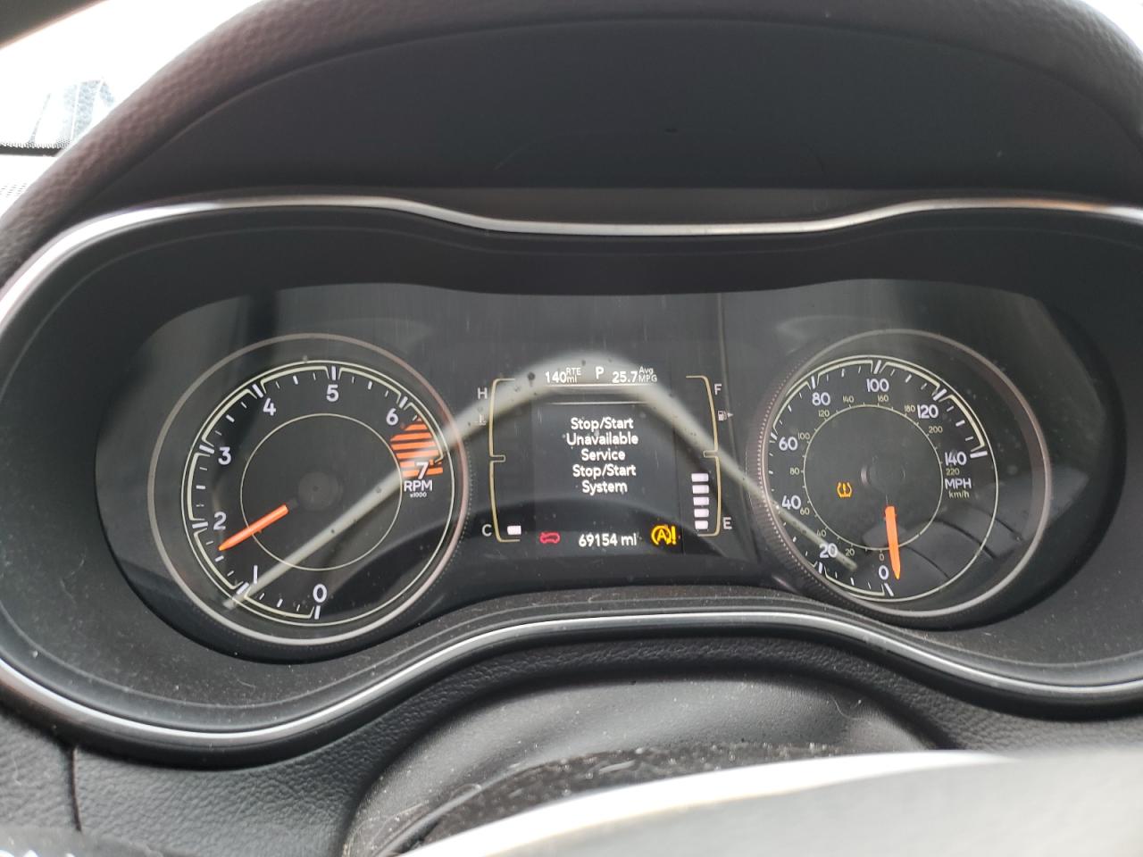 2019 Jeep Cherokee Latitude VIN: 1C4PJLCB0KD376803 Lot: 93527705