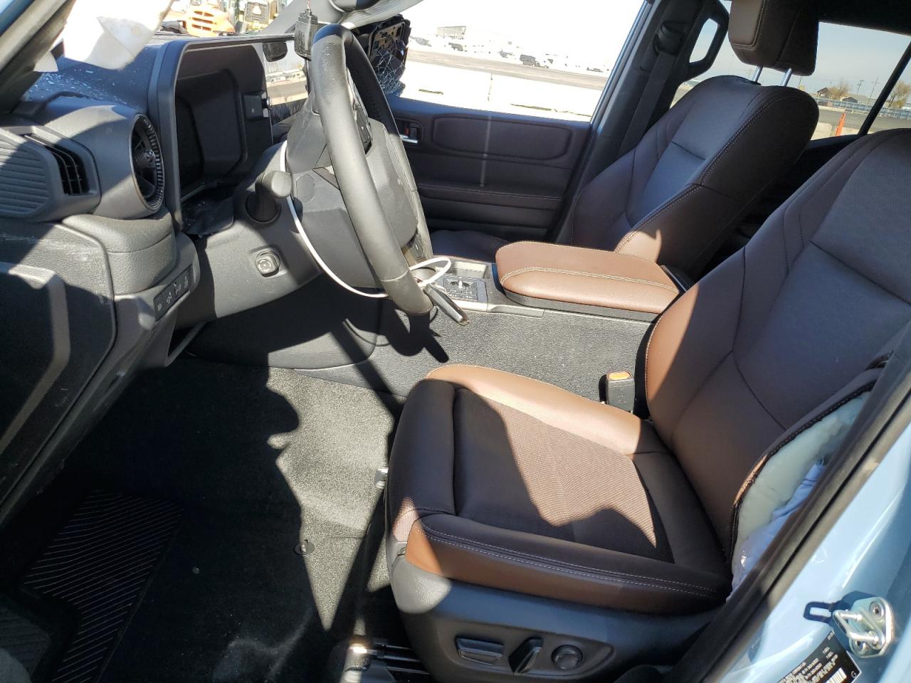 2025 Toyota Land Cruiser Base VIN: JTEABFAJ1SK047159 Lot: 92660795