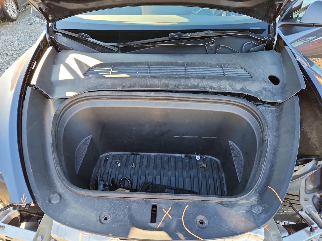 2023 Tesla Model Y VIN: 7SAYGDEE6PF669849 Lot: 90340855