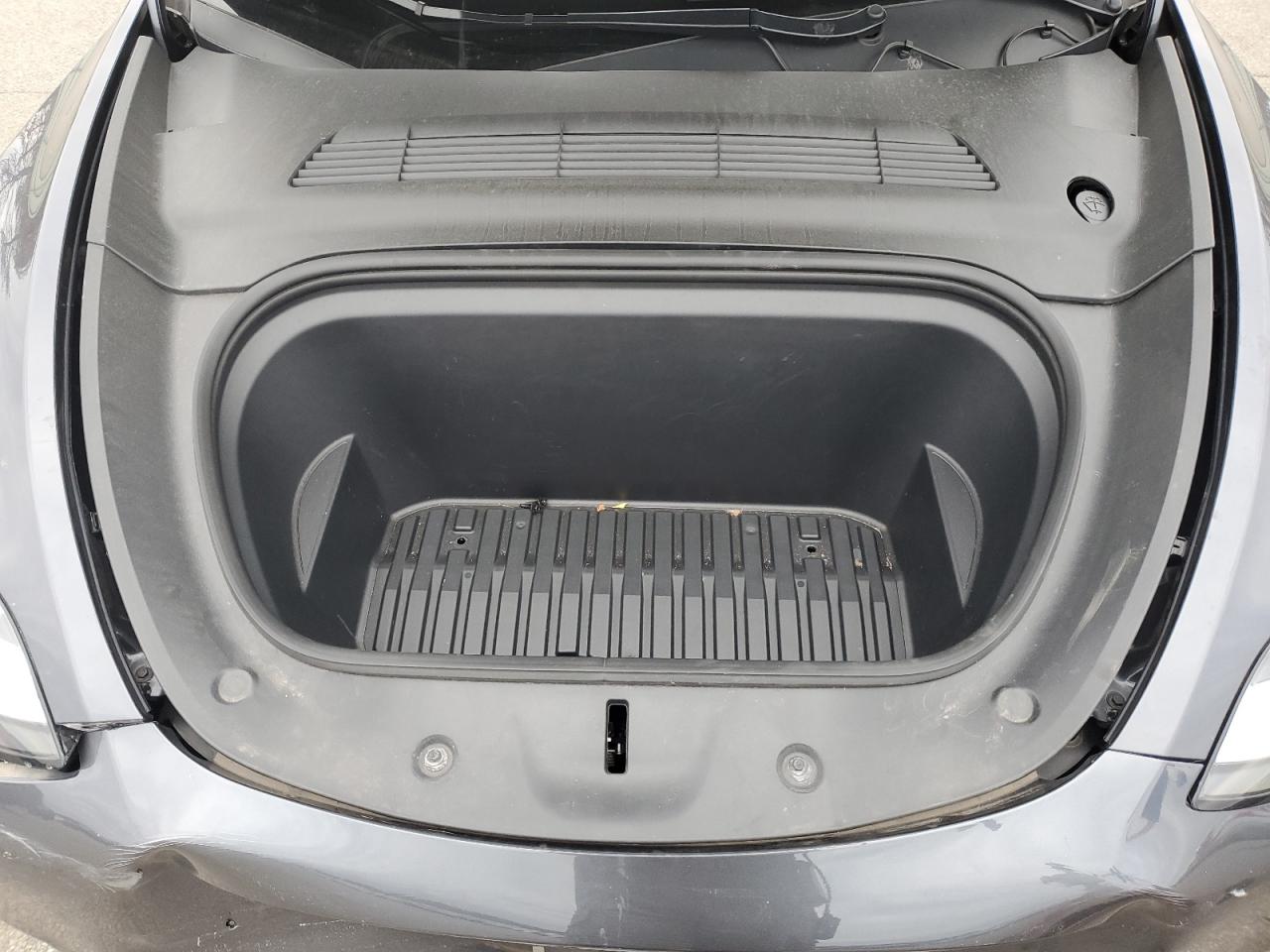 2022 Tesla Model Y VIN: 7SAYGDEE0NF401683 Lot: 91700095