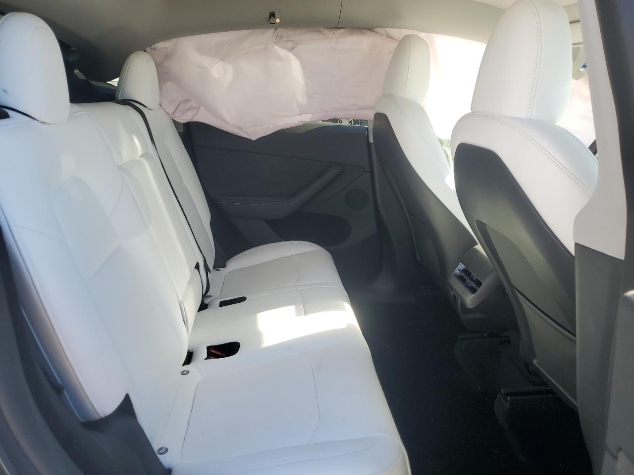 2023 Tesla Model Y VIN: 7SAYGDEE3PA158497 Lot: 92243255