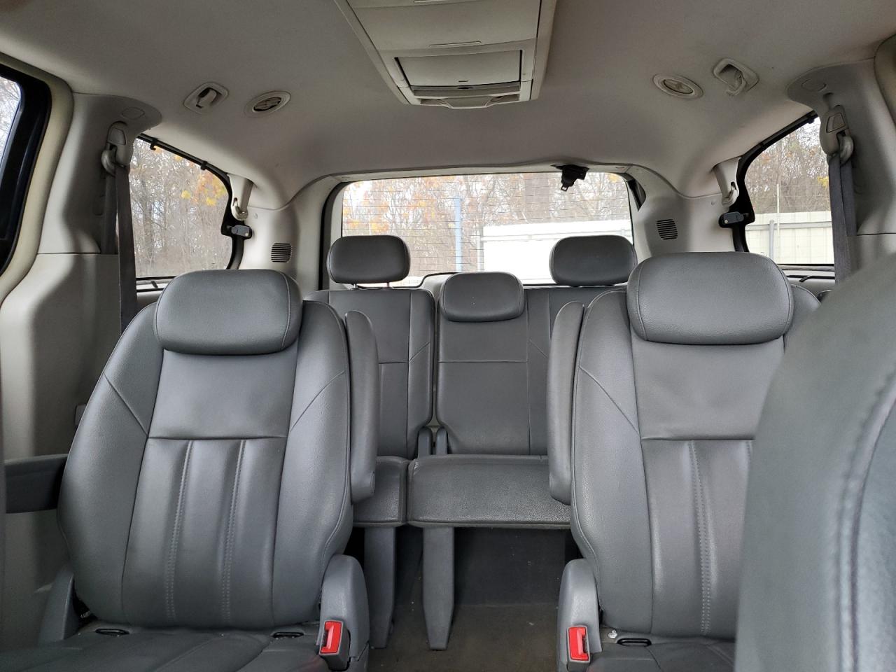 2008 Chrysler Town & Country Touring VIN: 2A8HR54P88R744078 Lot: 91466005