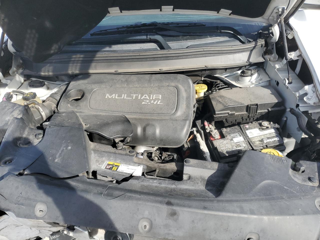 2014 Jeep Cherokee Latitude VIN: 1C4PJLCB2EW205866 Lot: 92249675