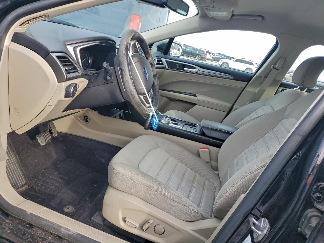 2019 Ford Fusion Se VIN: 3FA6P0HDXKR249640 Lot: 93348275