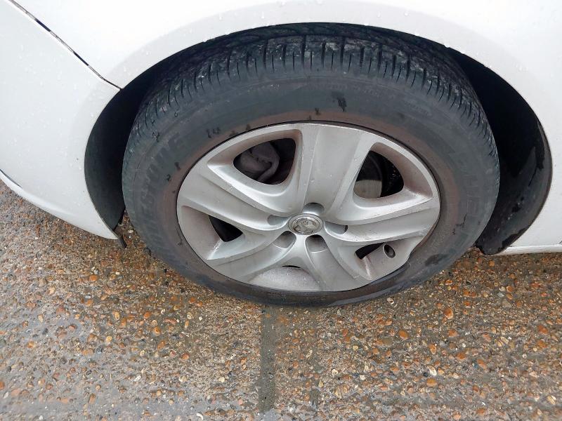 2012 VAUXHALL INSIGNIA 1.8I 16V EXCLUSIV 5DR