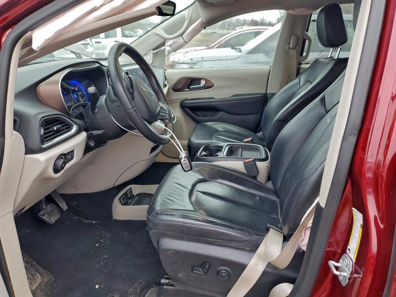 2018 Chrysler Pacifica Touring L VIN: 2C4RC1BG0JR261487 Lot: 93425645