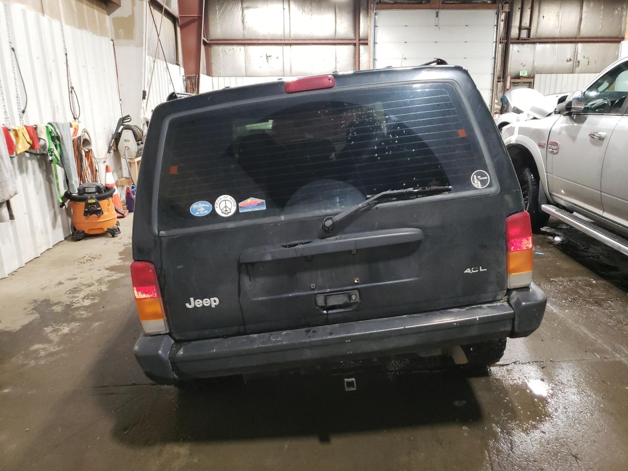 1998 Jeep Cherokee Sport VIN: 1J4FJ68S3WL208911 Lot: 93069505