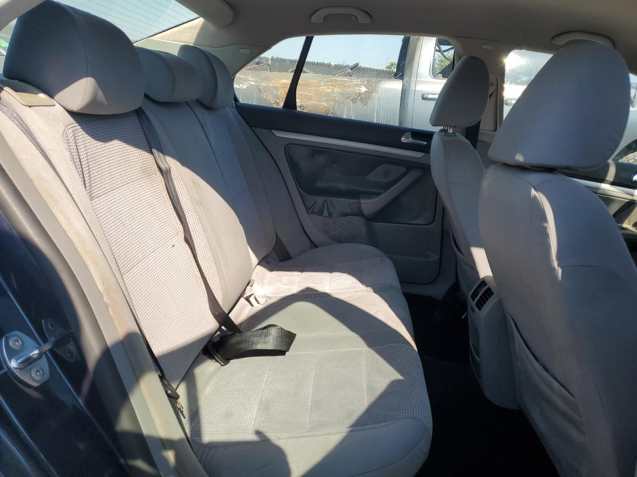 2009 Volkswagen Jetta S VIN: 3VWJM71K29M127597 Lot: 92673795