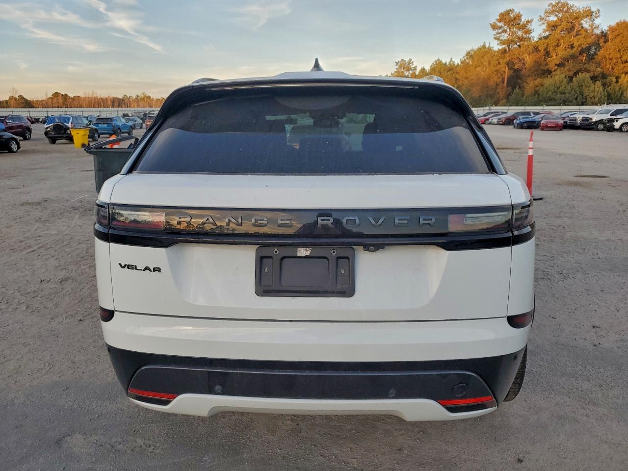 2024 Land Rover Range Rover Velar Dynamic Se VIN: SALYL2EX3RA381418 Lot: 94066605