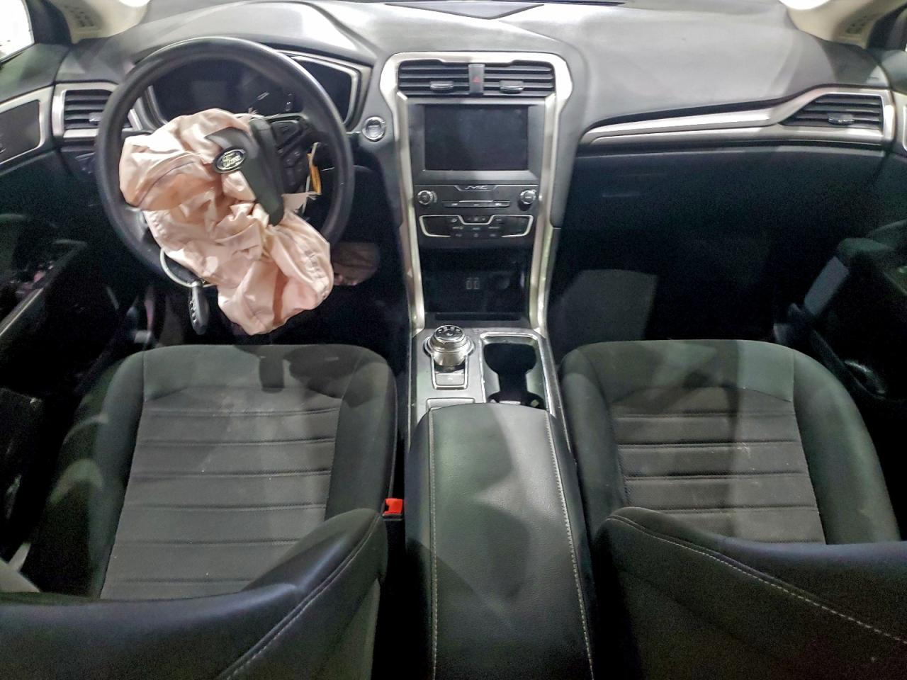 2020 Ford Fusion Se VIN: 3FA6P0LU9LR106980 Lot: 93060075