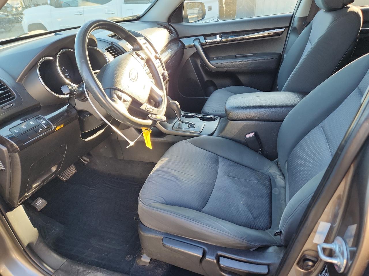 2012 Kia Sorento Base VIN: 5XYKT4A14CG260088 Lot: 92427735