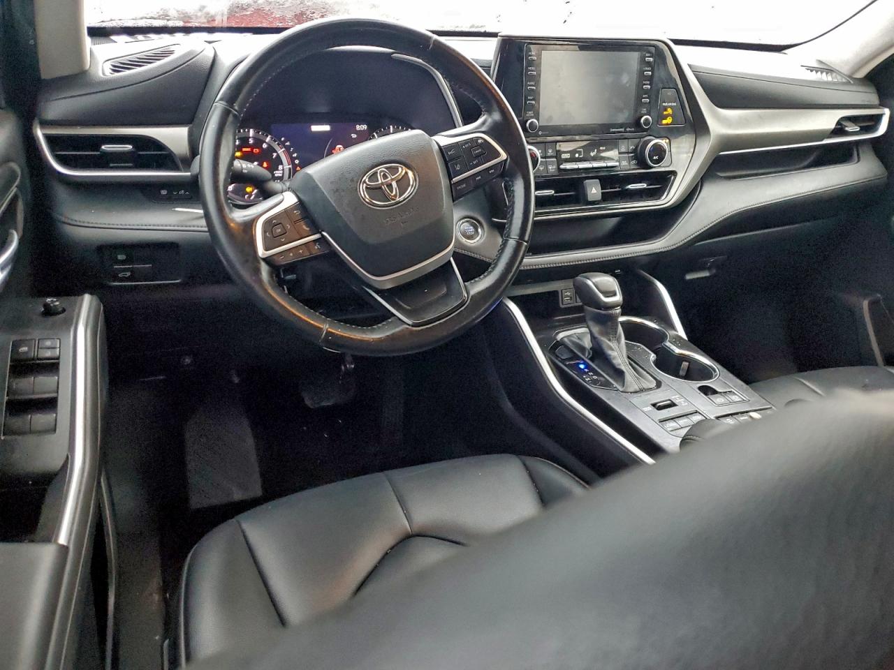 2022 Toyota Highlander Xle VIN: 5TDGZRBH4NS168370 Lot: 92924375