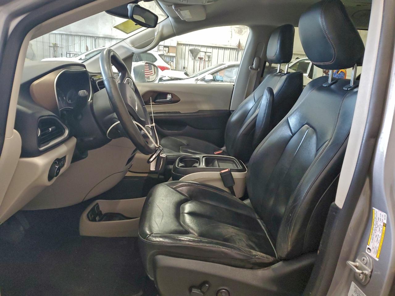 2017 Chrysler Pacifica Touring L VIN: 2C4RC1BG1HR510566 Lot: 93022835