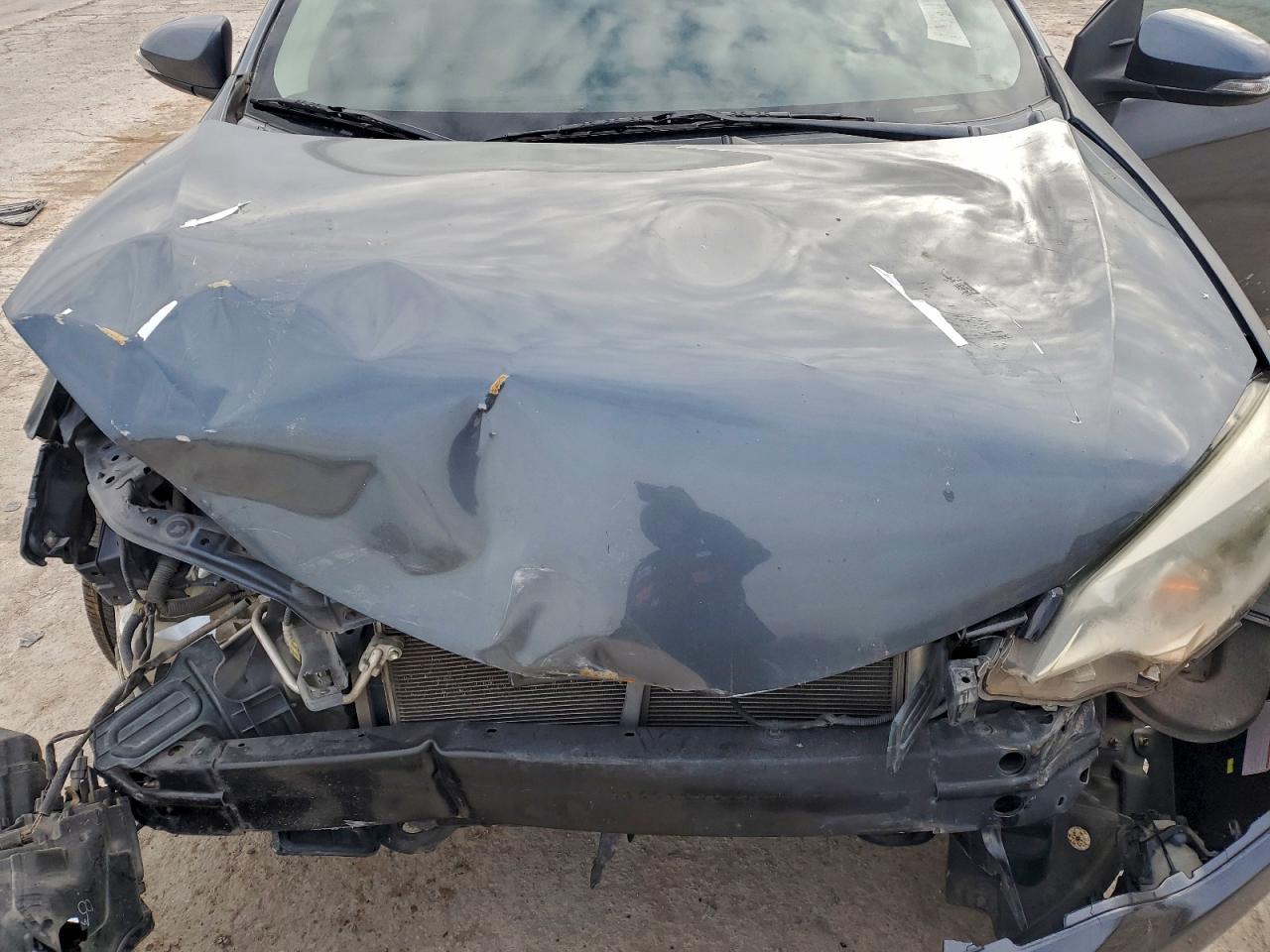 2015 Toyota Corolla L VIN: 5YFBURHE0FP201820 Lot: 94387375