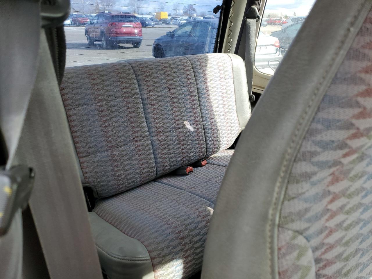 1998 Jeep Wrangler / Tj Se VIN: 1J4FY29P0WP769610 Lot: 90752675