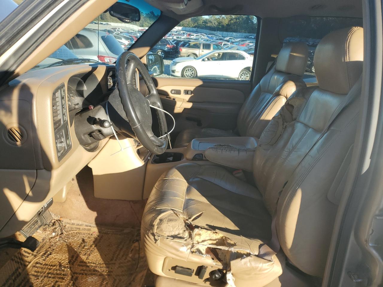 2000 Chevrolet Suburban K1500 VIN: 3GNFK16T7YG129525 Lot: 91126885