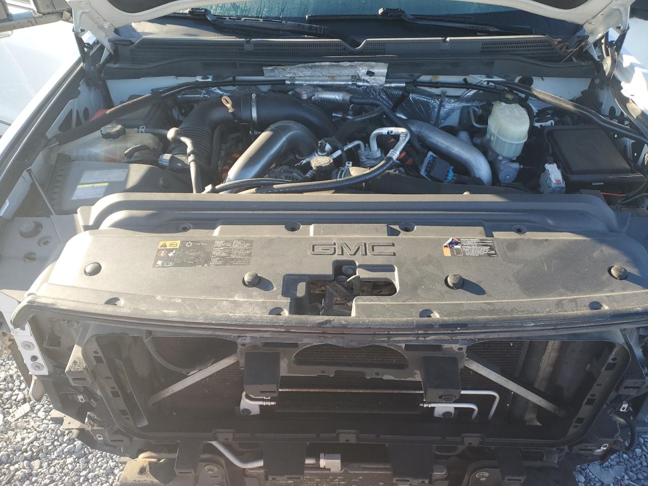 2015 GMC Sierra K2500 Denali VIN: 1GT120E80FF523277 Lot: 90078345