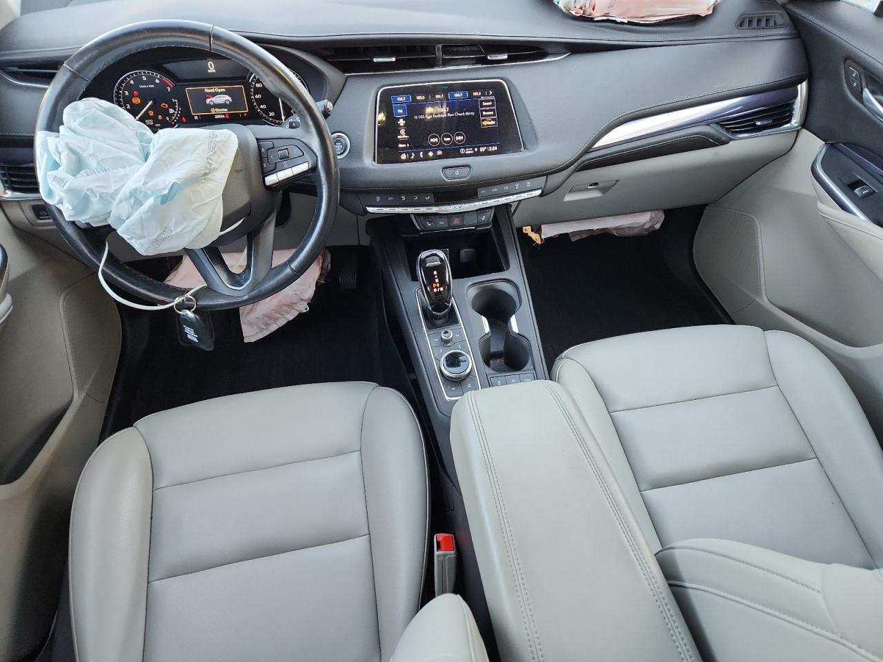 2023 Cadillac Xt4 Luxury VIN: 1GYAZAR45PF217647 Lot: 92793905