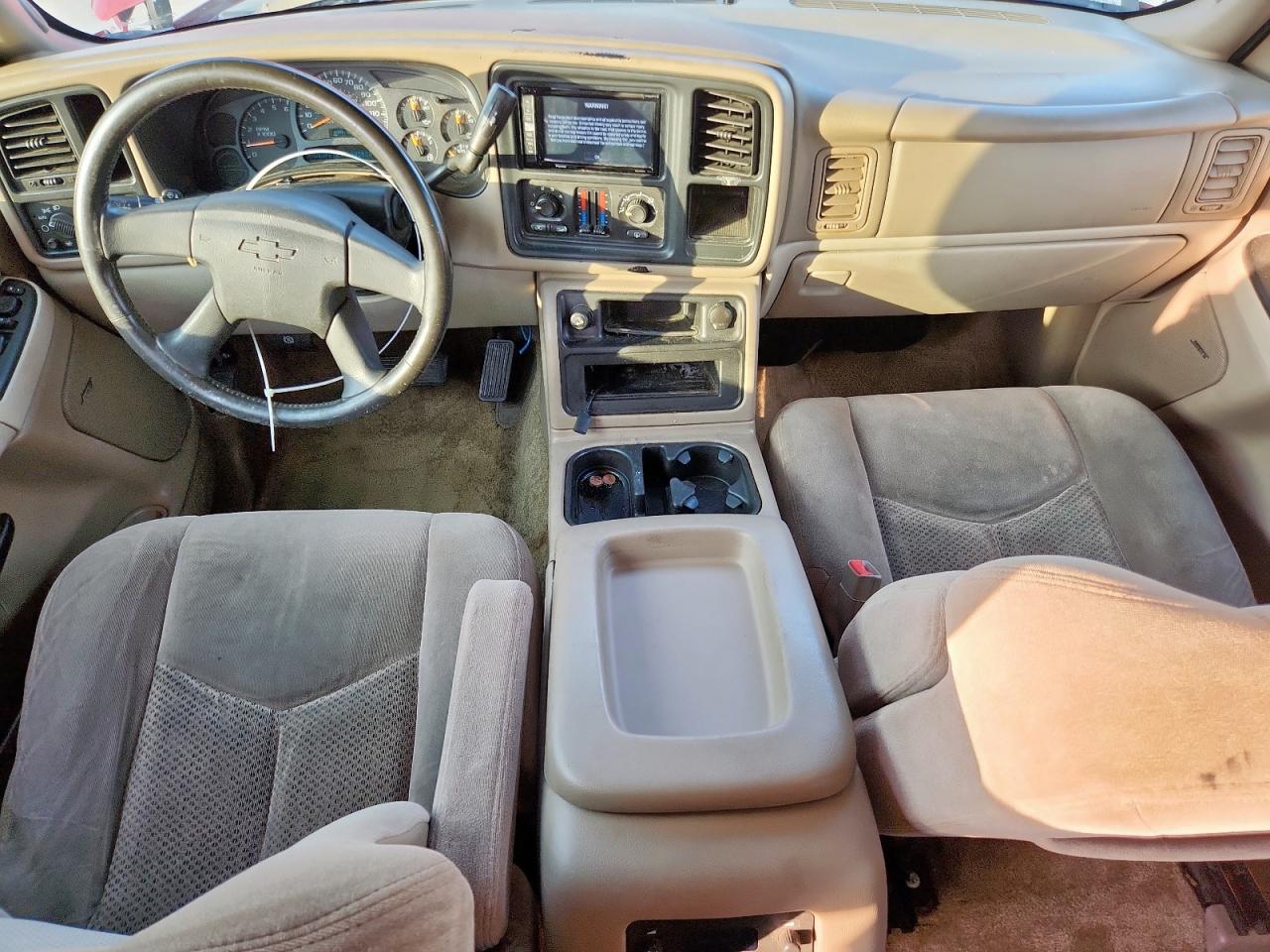 2003 Chevrolet Tahoe C1500 VIN: 1GNEC13ZX3R155966 Lot: 92942045