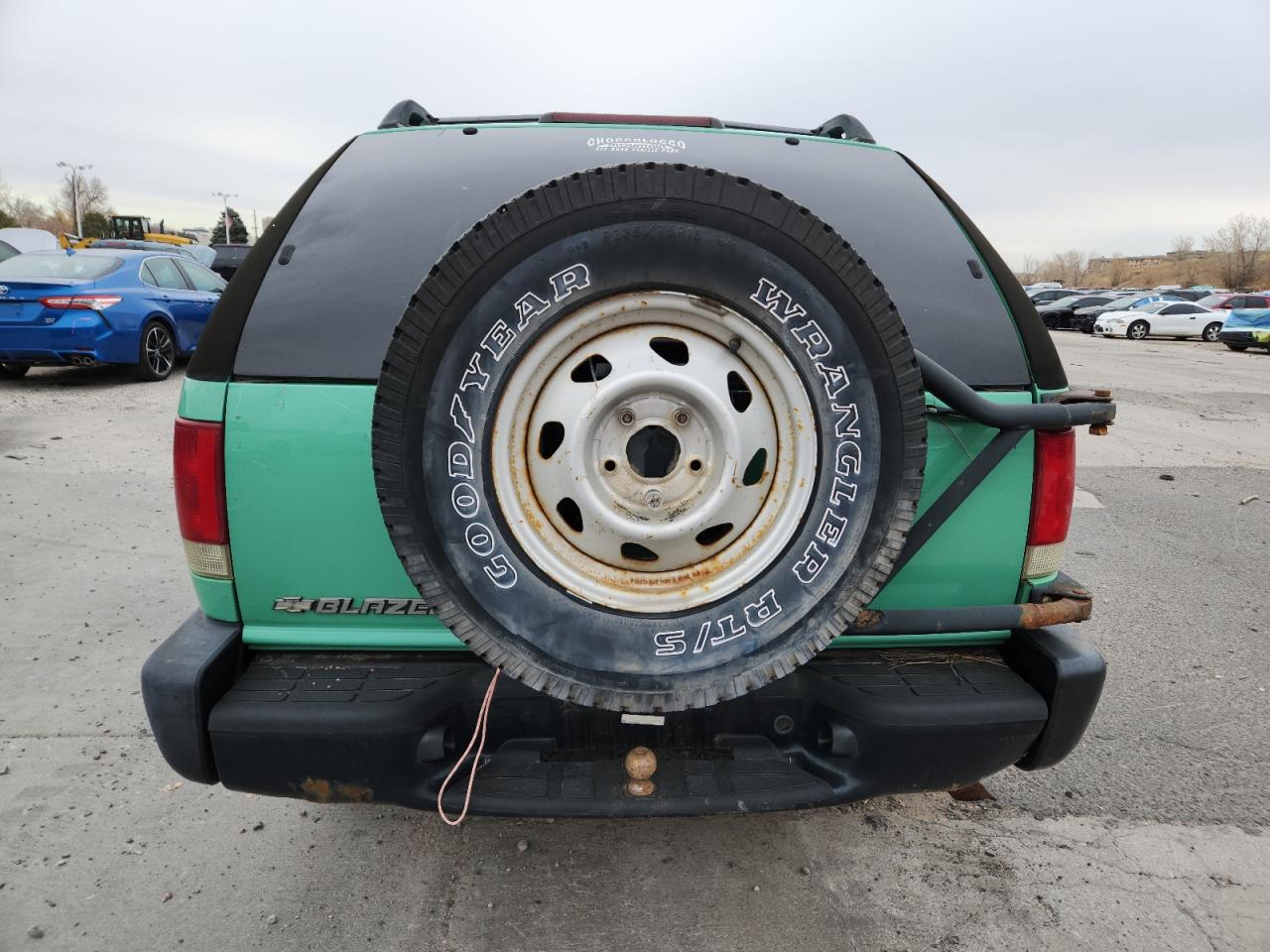 2002 Chevrolet Blazer VIN: 1GNCT18W92K223977 Lot: 93280705