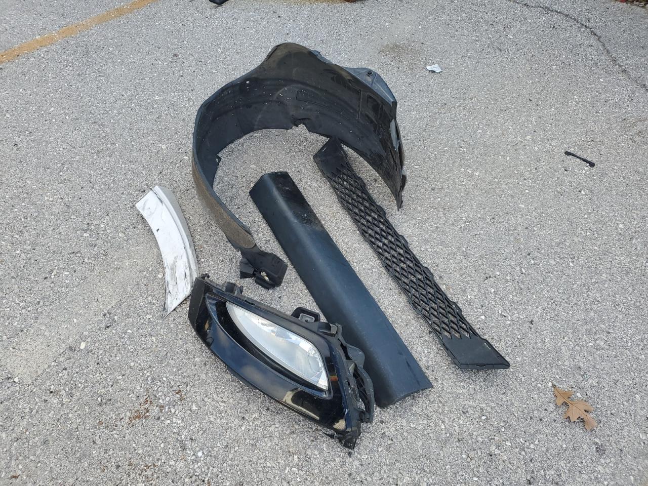 2015 Ford Taurus Limited VIN: 1FAHP2F81FG153550 Lot: 92171885