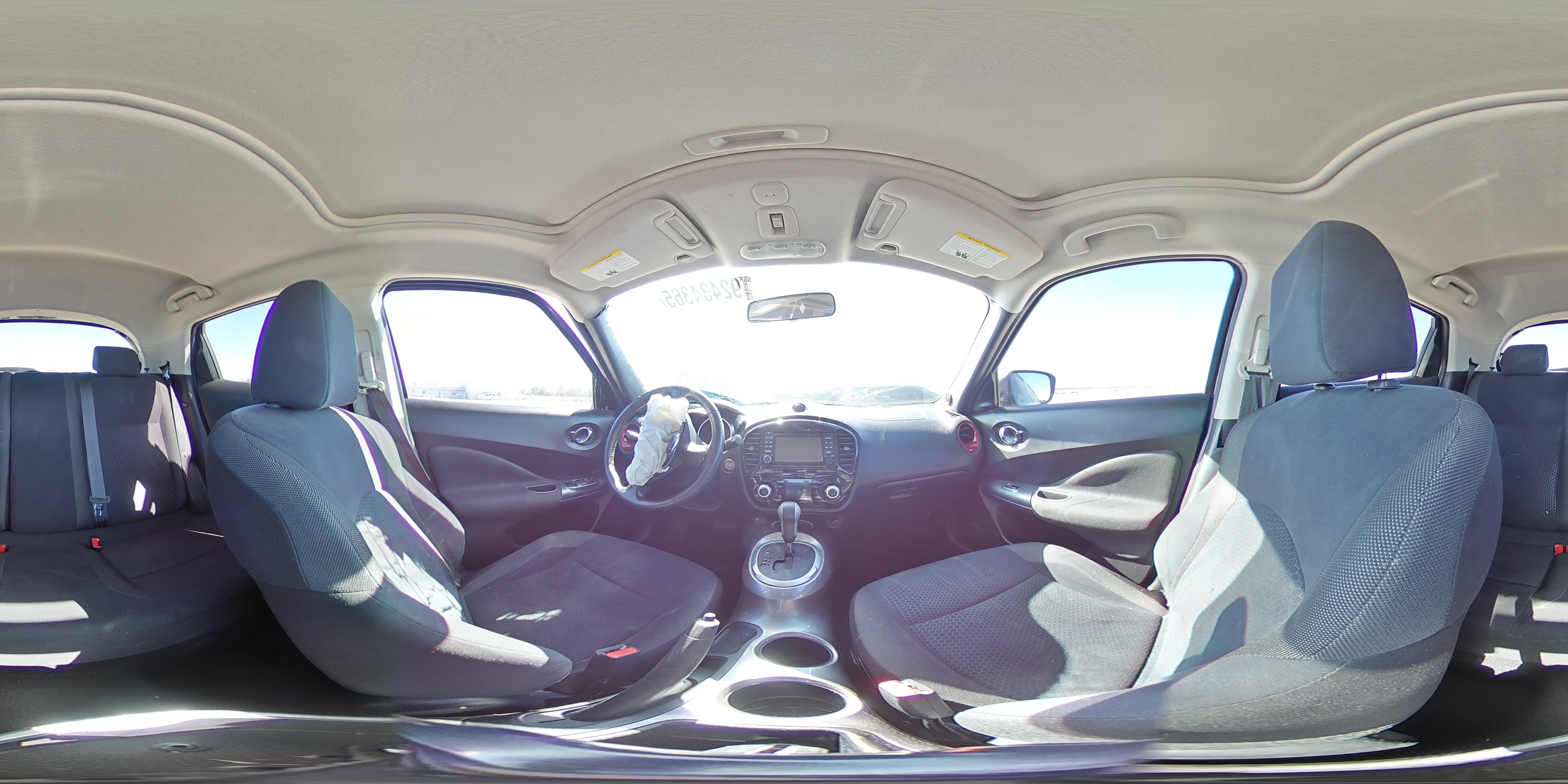 2015 Nissan Juke S VIN: JN8AF5MR7FT504002 Lot: 92434365