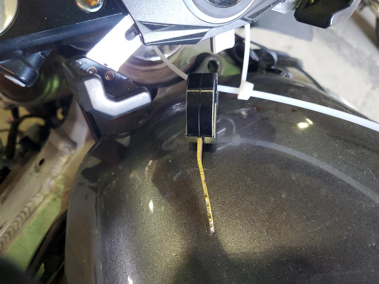 2006 Suzuki Gsx1300 R VIN: JS1GW71A462109761 Lot: 91972505