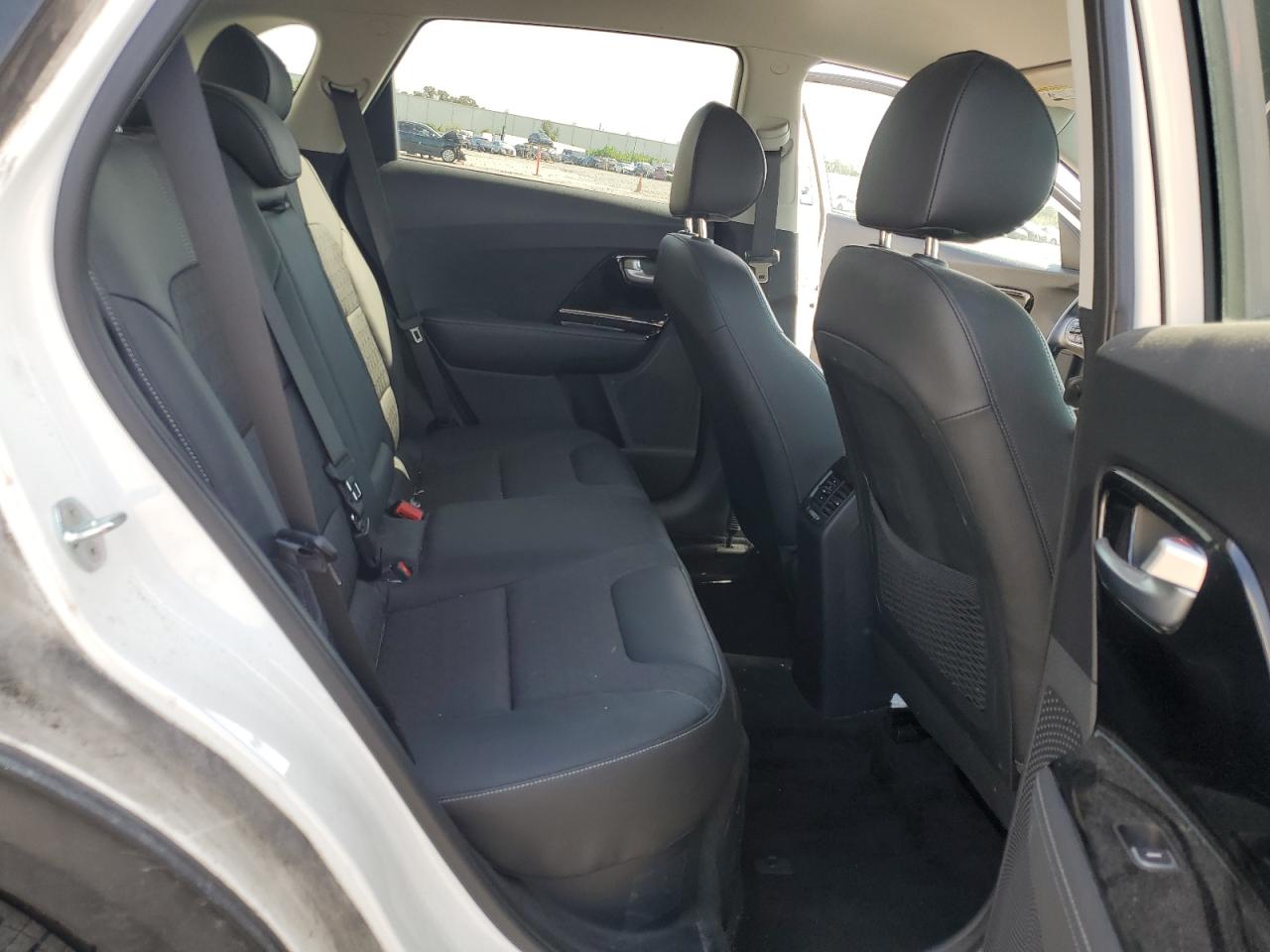 2017 Kia Niro Ex VIN: KNDCC3LC0H5070334 Lot: 92276635