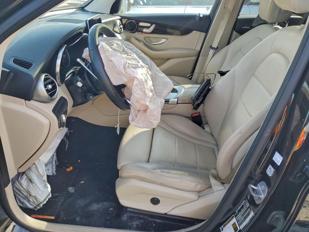 2018 Mercedes-Benz Glc 300 VIN: WDC0G4JB1JV105776 Lot: 93509185