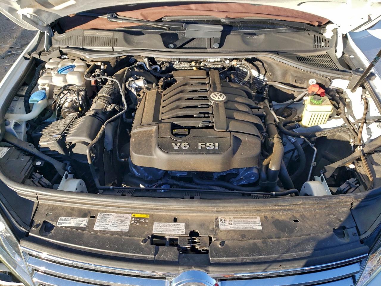 2017 Volkswagen Touareg Sport VIN: WVGEF7BP3HD001683 Lot: 93839785