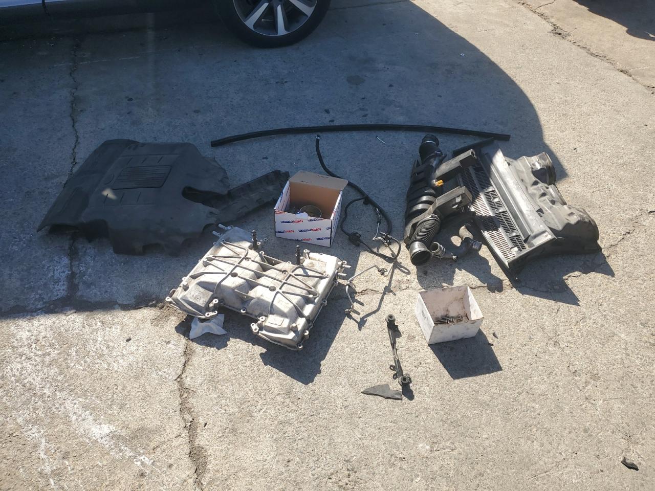 2010 Land Rover Range Rover Hse Luxury VIN: SALMF1E4XAA327284 Lot: 92009605