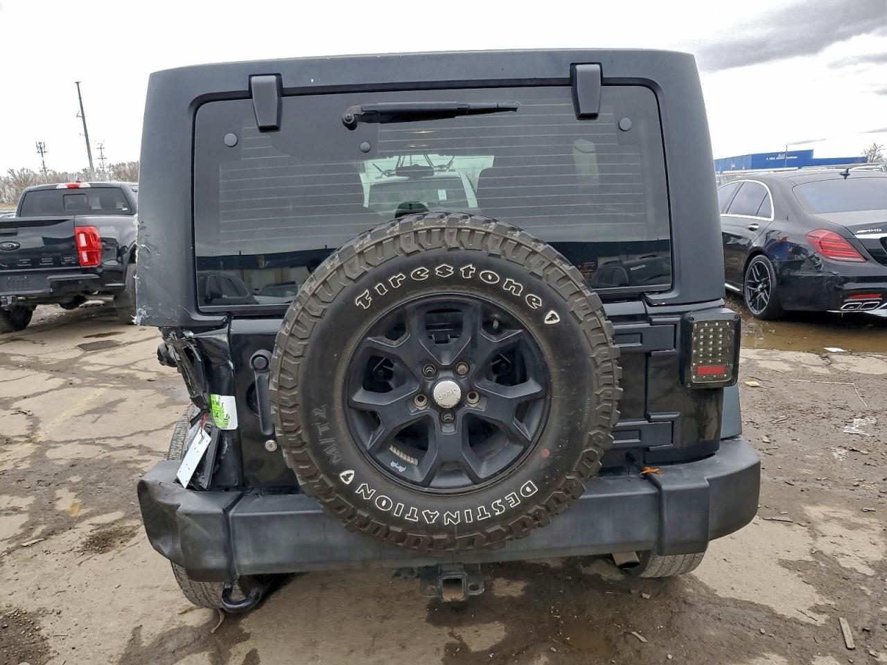 2014 Jeep Wrangler Unlimited Sport VIN: 1C4BJWDG4EL310321 Lot: 94657825